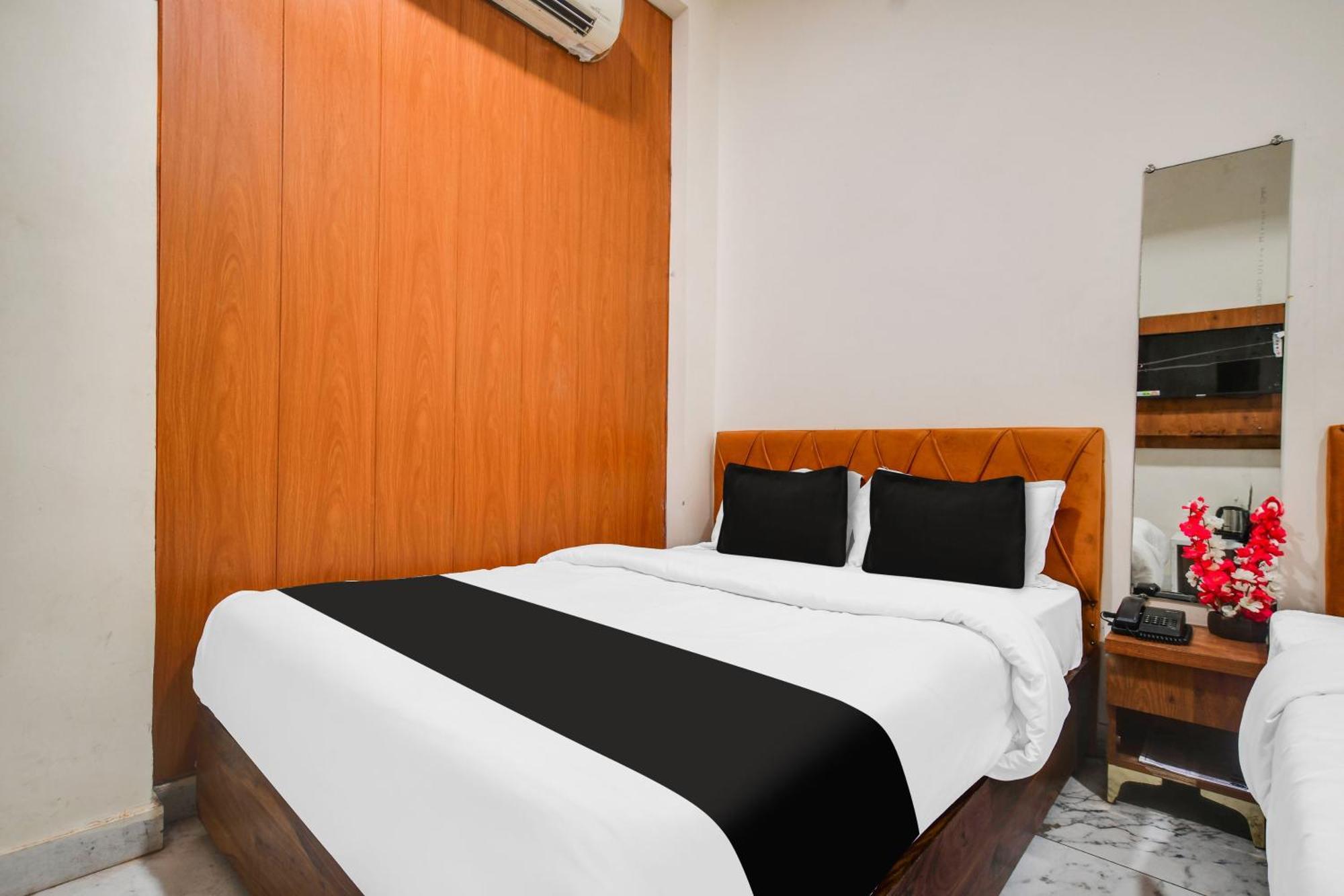 Hotel O Ujjain Near Hari Fatak Exterior photo